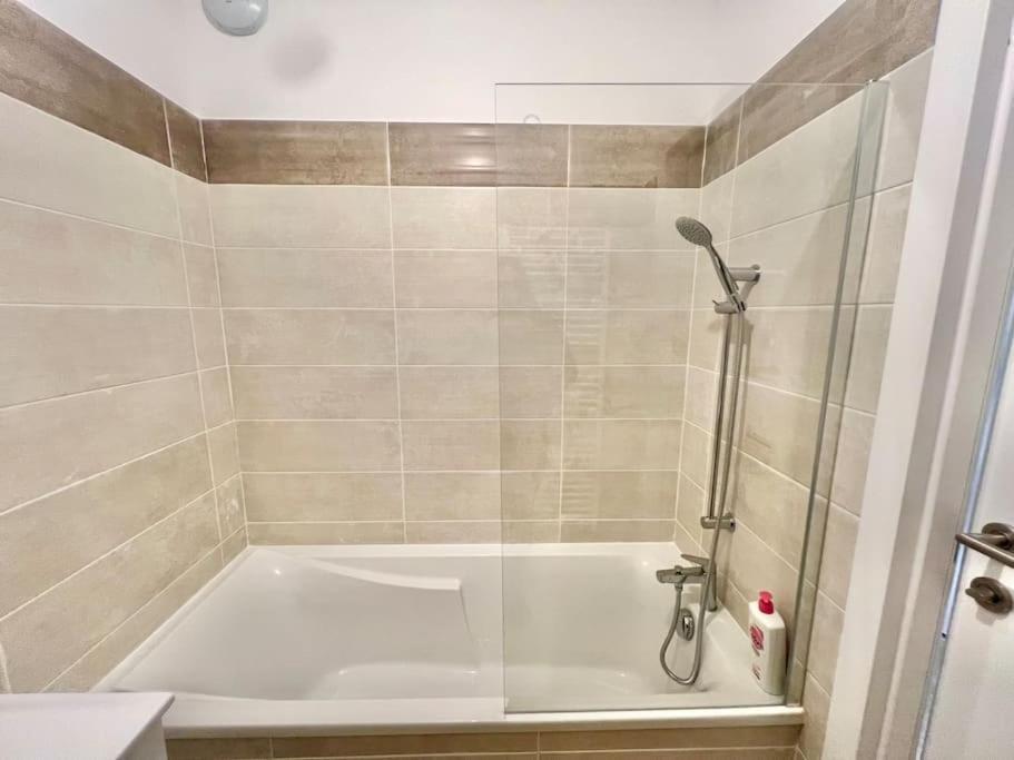T3 Carducci Terrasse Apartment บอนน์วิลล์ ภายนอก รูปภาพ